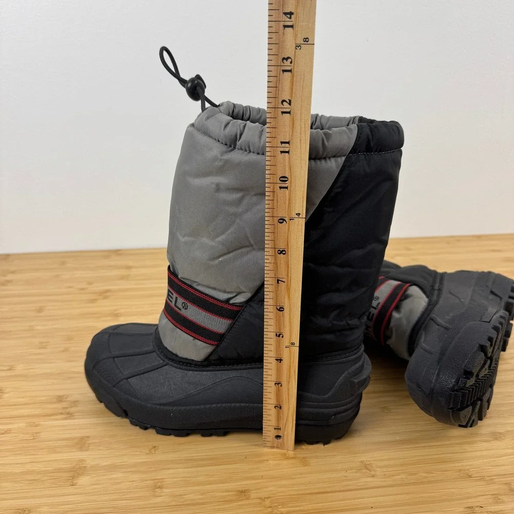 Sorel Snow Chariot Kids Winter Boots Black Gray Size‎ 6 Youth LY1650